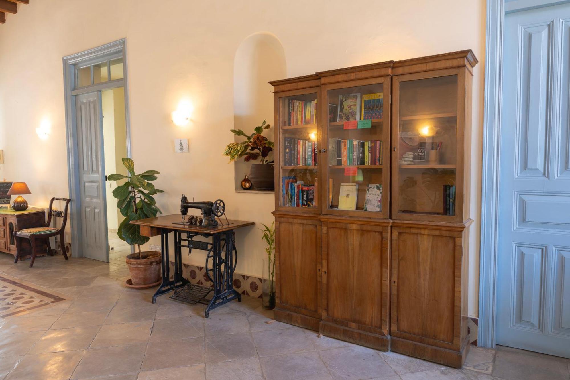 Ananke Home Nikosia Bagian luar foto